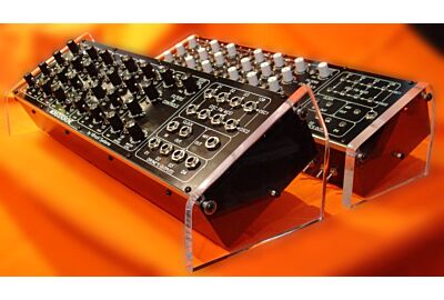 Sintetizador modular brasileiro