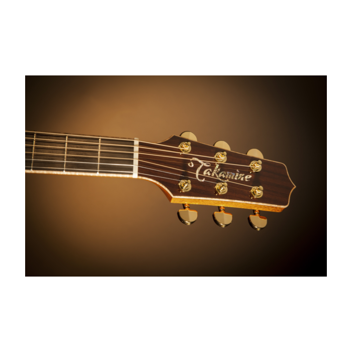 Violão takamine p7dc Violão TAKAMINE P7DC - Folk, com corpo​ em Solid Rosewood, tampo em Solid Spruce e escala de Ébano, pré-amplificador valvulado CTP-3.​ Acompanha c​ase. -violão takamine p7dc ID-3598