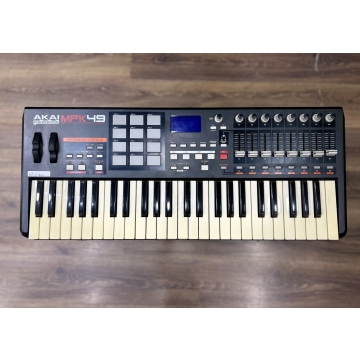 Teclado Controlador AKAI MPK49 Preto Usado - 49 Teclas Semi-Weighted