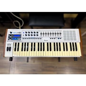 Controlador Arturia KeyLab 49 USADO - 49 Teclas, Aftertouch, Pads RGB