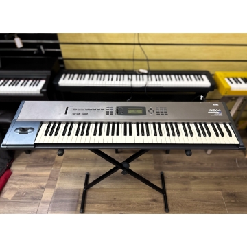 Workstation Korg N264 USADO - RARIDADE, Excelente Estado, 76 Teclas, com Bag