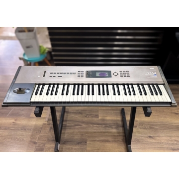 Sintetizador Korg N-364 USADO REVISADO - 61 Teclas, Workstation, com Bag