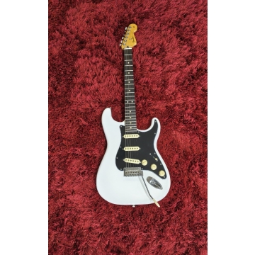 Guitarra Fender Stratocaster Mexicana USADA - Corpo Alder, 3 Single-Coils