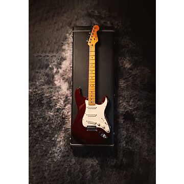 Guitarra Fender Custom Shop Classic Stratocaster 2006 Bordô | Swamp Ash - USADA