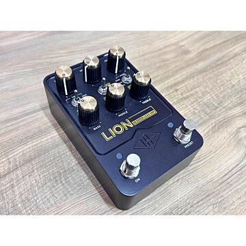PEDAL SUPER LEAD AMP LION UA68 - Preto - Show Room